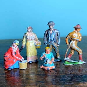 Vintage Britains Lead Toy Figures, Farmyard and Farming Models
