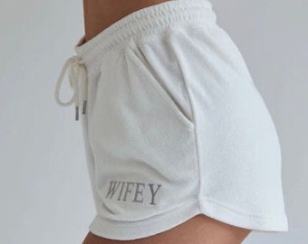 Wifey Towel Shorts, Bridal Beach Shorts, Bach Party Pool Outfit, Bride Loungewear, Wife Shorts, Hen Do Pool Outfit