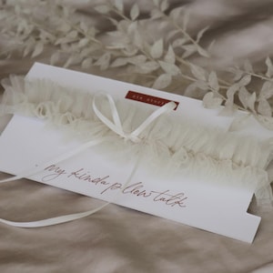 Ivory Wedding Garter, Soft Bridal Garter, Stretchy Slip on Leg Garter, Something New, Hen Party Bridal Gift