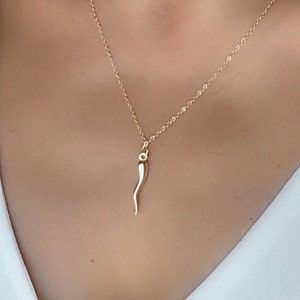 Italian Horn Necklace, Gold Horn Necklace, Gold Cornicello Protection Necklace, Gold Filled Necklace, Mini Gold Horn Pendant, Italian Gifts image 8