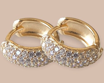 Gold Diamond Huggie Hoops, Diamond Huggie Earrings, 18K Gold Earrings, Gift For Mom, Small Diamond Huggies, Cubic Zirconia Huggie Earrings