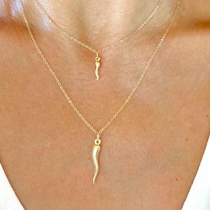 Italian Horn Necklace, Dainty Cornicello Pendant Necklace, Protection Necklace, Mini Horn Pendant, Italian Charm Gold Necklace Gift for Her