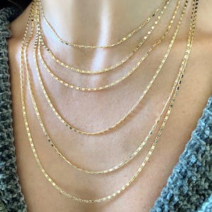 Gold Mirror Necklace for Women, 2mm Flat Sequin Chain, Sparkle Valentino Chain Necklace for Women, Women’s Gold Jewelry Gifts