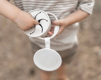 OLGS Snack Becher mit Deckel aus Silikon für drinnen und draußen | Outdoor Snack Cup | Kinder Brotdose Lunchbox für Kita und Snackbox