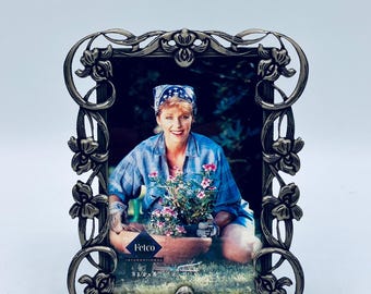 Vintage Fetco Pewter Art Nouveau Inspired Table Top Picture Photo Frame~3 1/2” x 5”~Floral~Iris