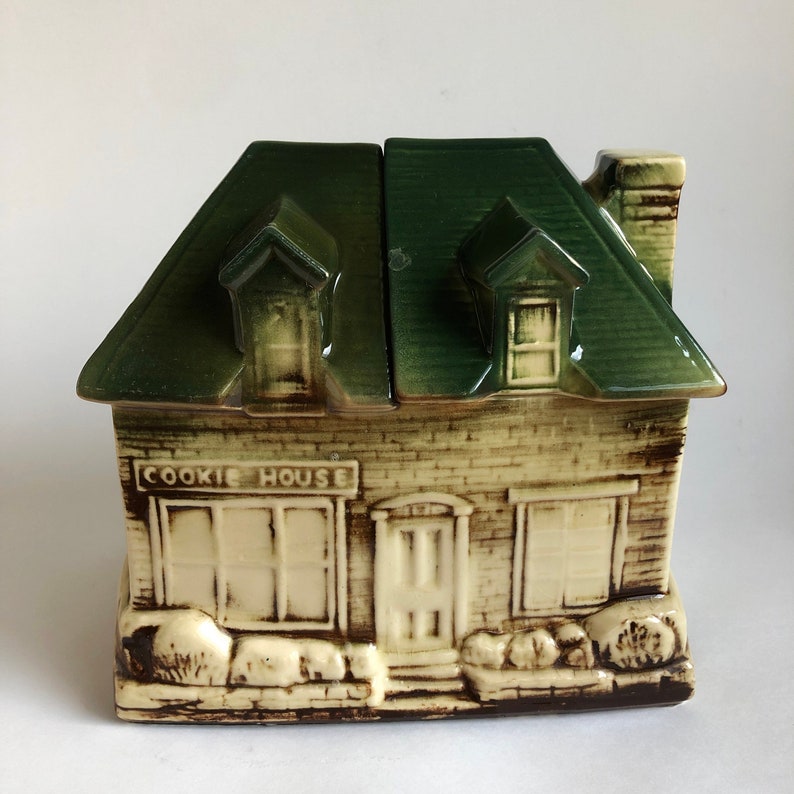 Mccoy Cookie House Cookie Jar1960has Damagefor Display Etsy