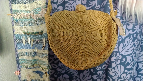 Small braided wicker bag