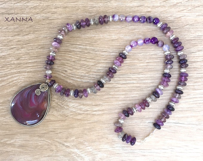 SYRINGA necklace /semi-precious stones/agate and fluorite/agate pendant/Boho chic casual elegant