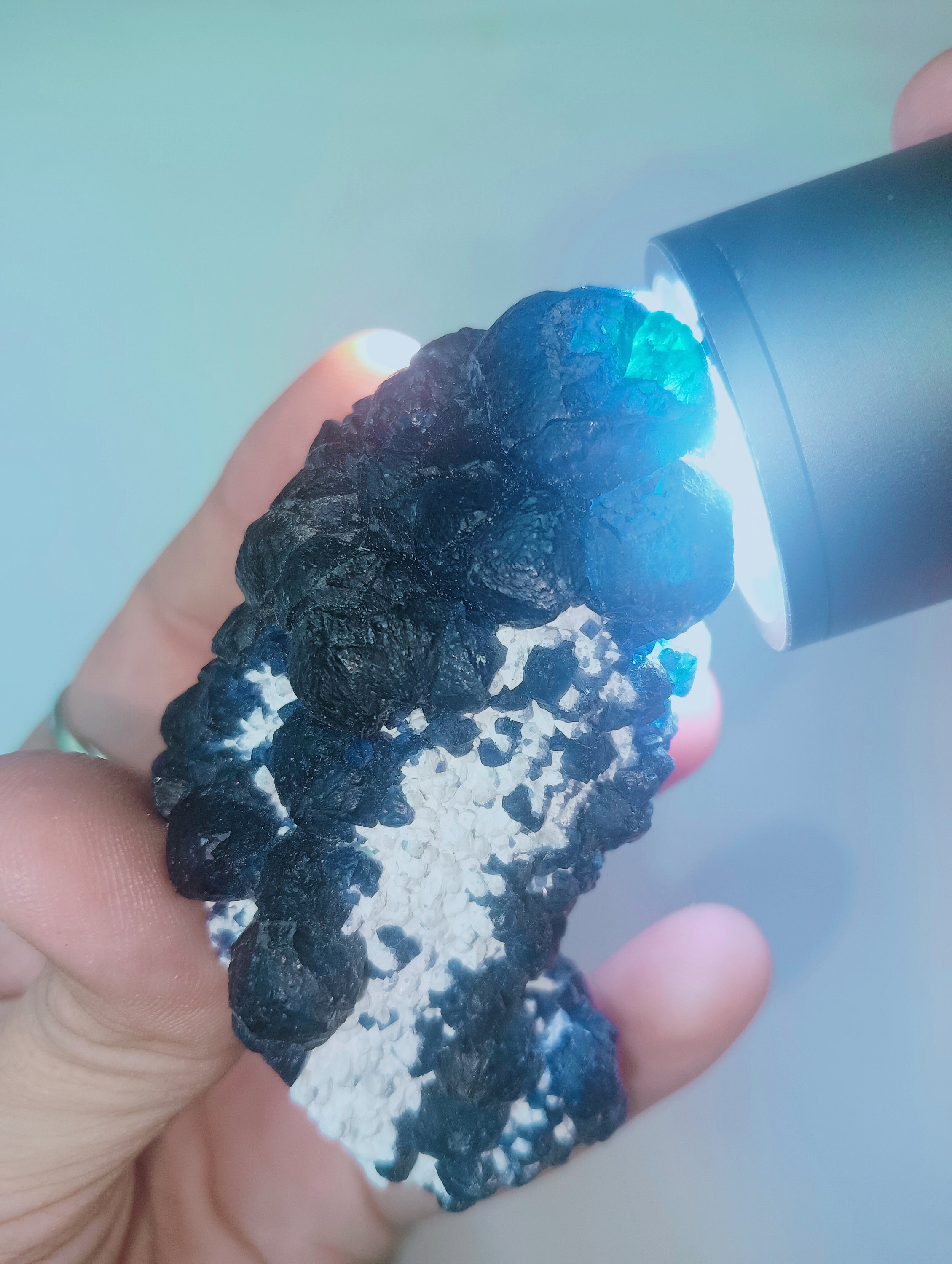 キャンドルクォーツのブルーベリーフローライト - Etsy 日本