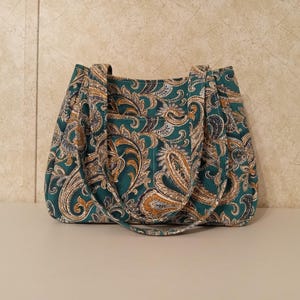 Bolso de hombro, bolso de mano, cartera, bolso Ethel de lona con estampado paisley verde azulado y tostado, con cierre de cremallera. ¡Envío gratuito!