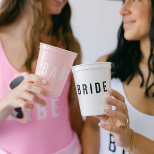 Coppa da stadio per addio al nubilato / Sposa + Ragazze Coppe per feste personalizzate / Coppe per addio al nubilato di Nashville / Regali per feste nuziali Bomboniere Decor