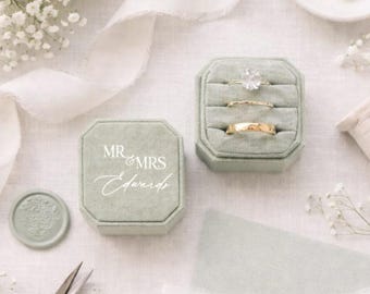 Personalized Triple Slot Linen Ring Box – Wedding & Engagement Ring Holder – Modern Square Design