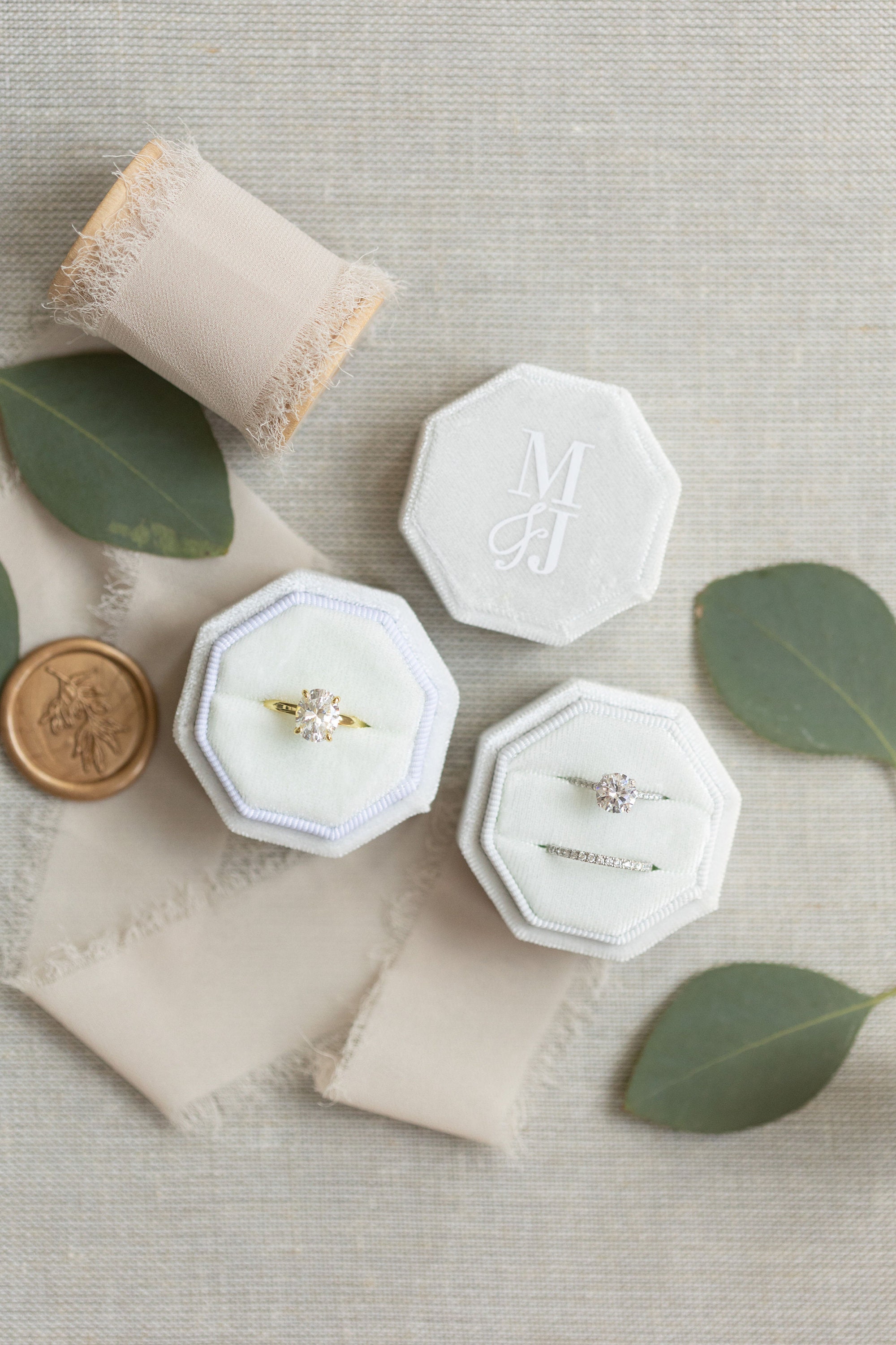 White Flower Ring - Etsy
