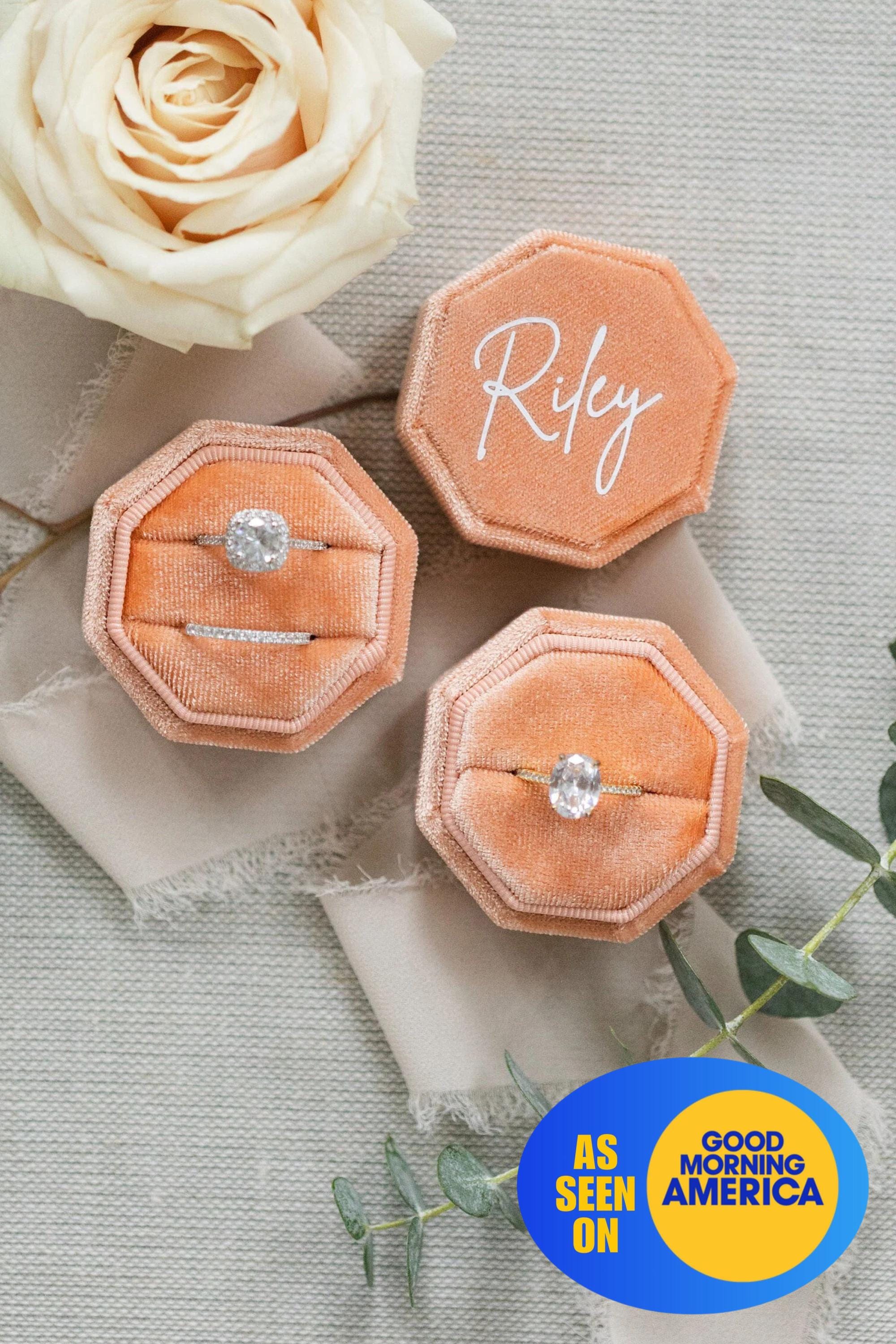 GBYAN Scatola Per Anelli In Velluto Con Luce LED Ring Box Per