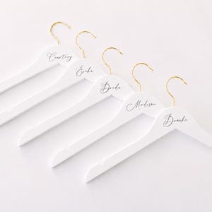 Gepersonaliseerde hanger bruidsmeisjesjurk | Wit houten, gouden haak