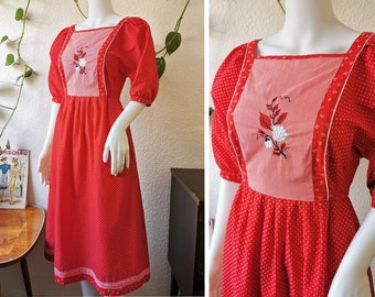 1970s Betty Barclay Dress / Folkloric / Prairie / Small Heart Pattern