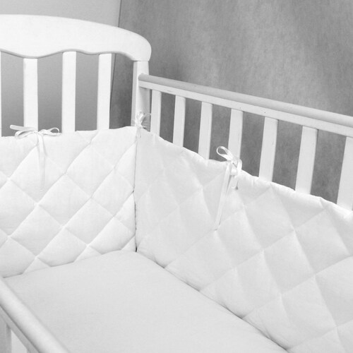 black and white cot bumper