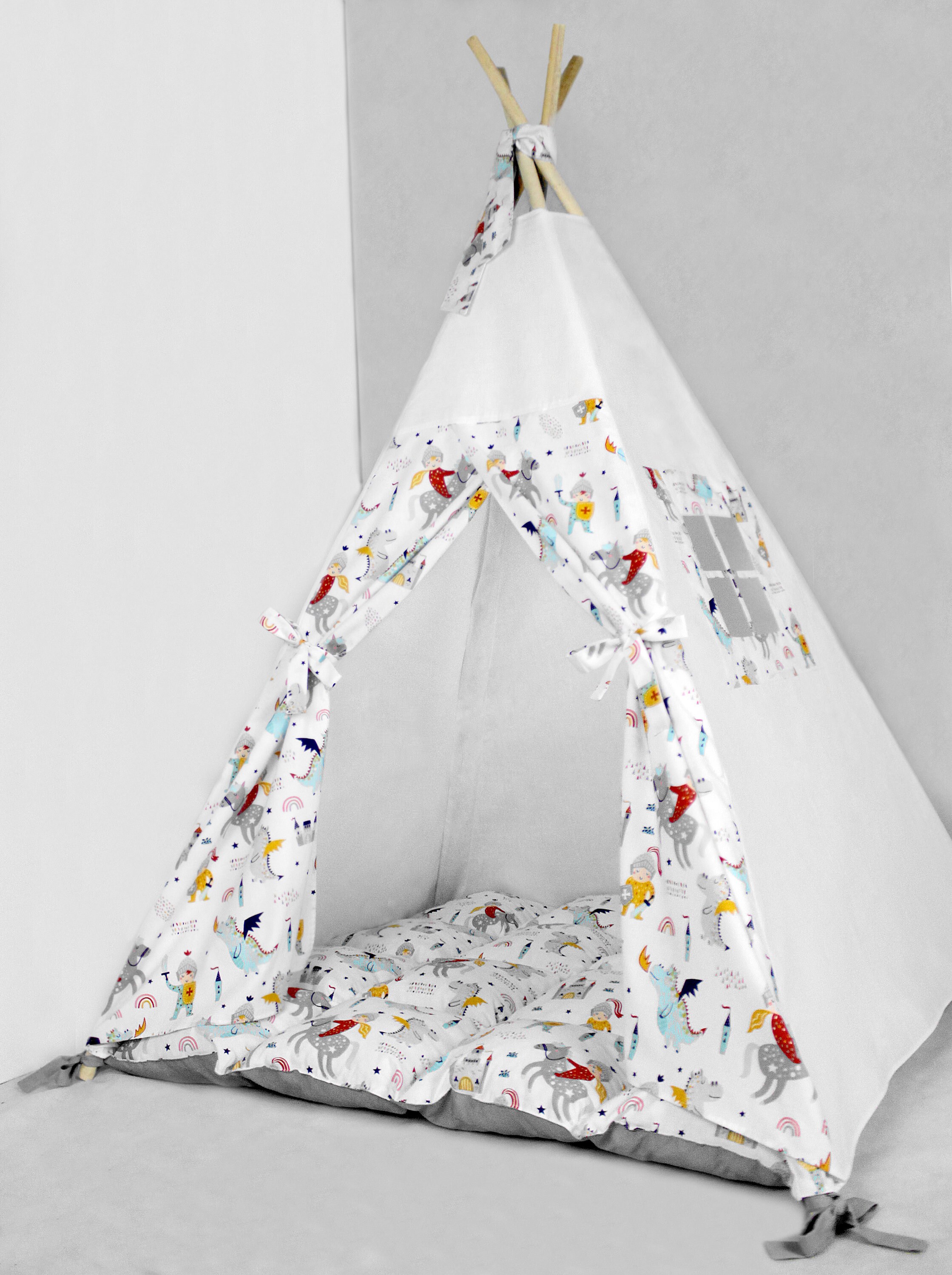 teepee playhouse