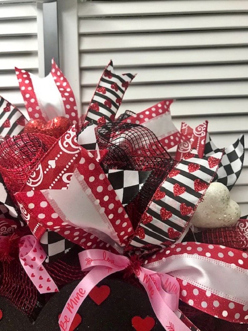 Valentines wreath valentine day wreath valentine heart wreath valentines wreath front door valentines day decor valentine love wreath