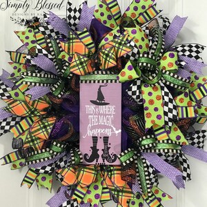 Witch wreath for front door, Halloween wreath, witch wreath, Halloween decor, whimsical Halloween witch wreath,witch door wreath, Fall wreat