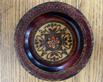 Wooden bowl M Gutowski Made in Poland  hand carved, folk art, very good vintage condition,beautifully painted, decorative use. FREE SHIPPING