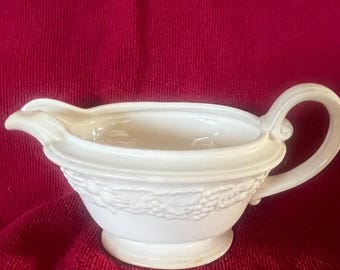 Homer Laughlin Theme creamer, eggshell fruit pattern, USA