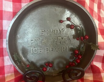 Py-O-My Ice Box Tin