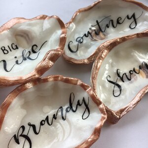 Beach Combed Oyster shell place cards / name place settings / wedding favours / gold theme / silver theme/ copper theme / rose gold theme image 2