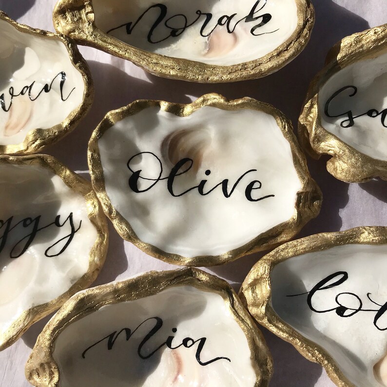 Beach Combed Oyster shell place cards / name place settings / wedding favours / gold theme / silver theme/ copper theme / rose gold theme image 3