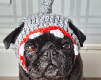Sombrero de perro Chewies Shark; Sombrero de tiburón de ganchillo; sombrero de tiburón pug; sombreros para perros; sombreros para pugs; gorro de ganchillo; sombrero de perro; sombrero de invierno; gorro de ganchillo; tiburón