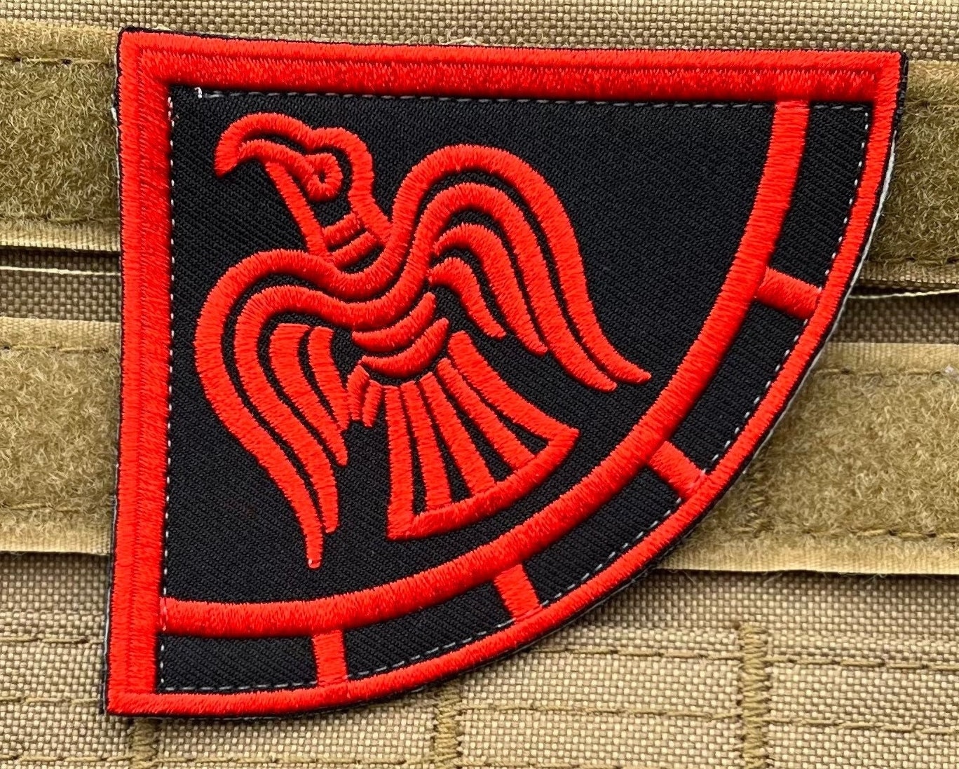 Viking Raven Banner Patch (3.5 Inch) Hook + Loop Badge Odin God-of-War Morale Tactical Touch Fastener Crest Gift Patches