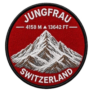 Puede incluir: Un parche bordado circular con fondo rojo que presenta una ilustración de una cordillera blanca. El texto JUNGFRAU aparece en la parte superior y SWITZERLAND en la inferior en blanco. Incluye la elevación 4158 M y 13642 FT en blanco.