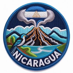 Nicaraguas flagga tygmärke broderat stryk-på/sys-på märke (7,5 cm) resesouvenir semesteremblem presenttygmärken