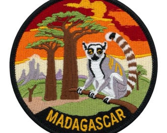 Madagascar Patch Embroidered Iron-on / Sew-on Badge Travel Africa Souvenir Lemur (80 mm)