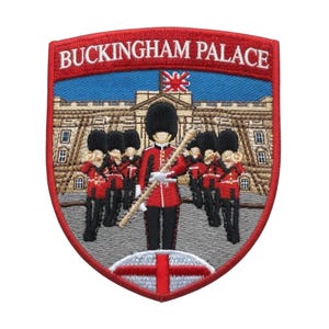 Buckingham Palace London Patch Embroidered Iron-on/Sew-on Badge (75mm) Travel UK Vacation Souvenir England Tourist Emblem Gift Patches