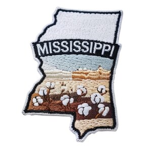 Mississippi State Patch Broderad Stryk-på/Sy-på-märke (7,5 cm) Resesouvenir Magnolia State Cotton Field Emblem Gåva-lappar