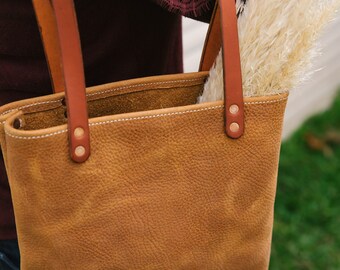 Oil Tan Leather Purse