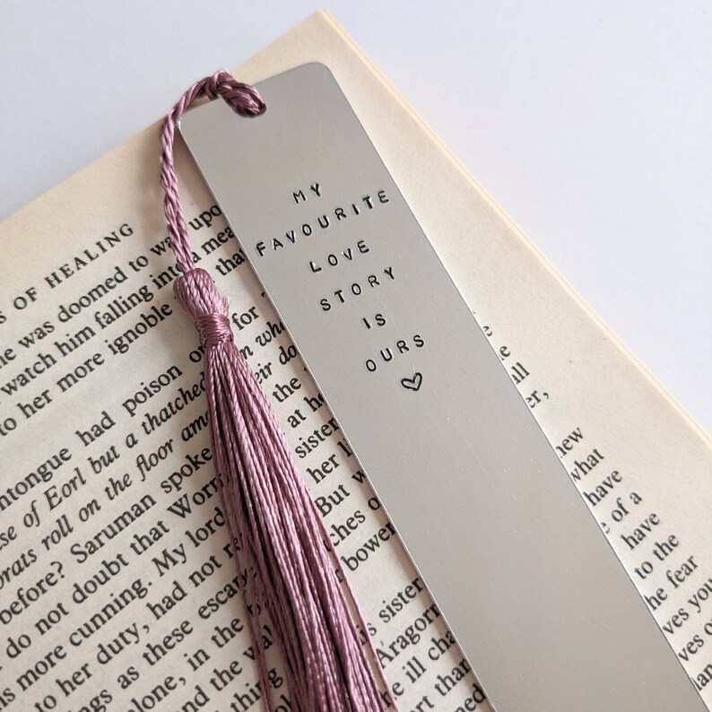 Marcapáginas Grabado 5to Aniversario, Madera De Cerezo, Con Borla De Cobre, Regalo Personalizado