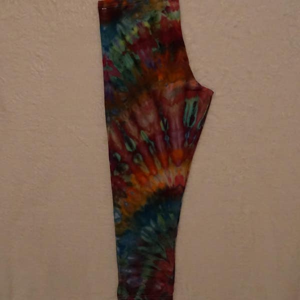 Fractal effect Andrew Scott Large Capri Leggings .  LGCL1122