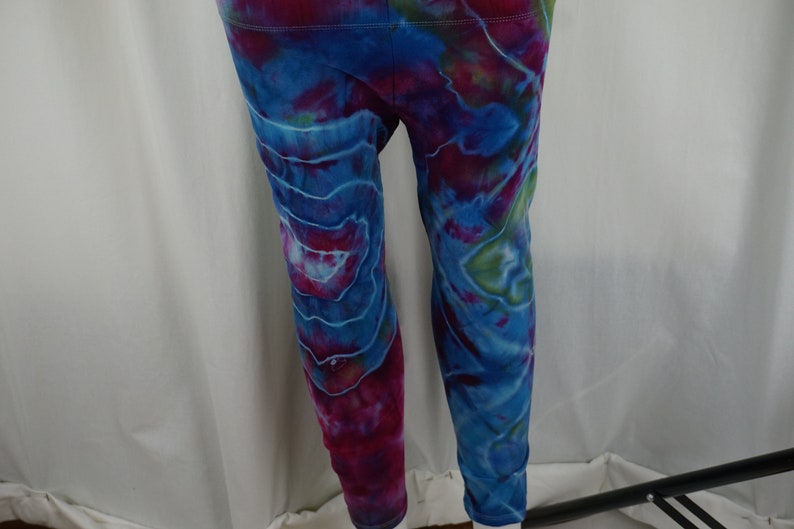 Fractal effect XSmall Capri length leggings LGCXS1644.