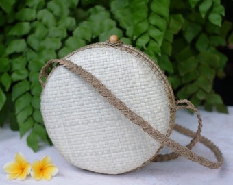 Pandan Leaves Sling Pouch Multi-Purposes Handmade, Eco-Friendly, Natural & Sustainable Material, Great For Vegan by EcoQuote