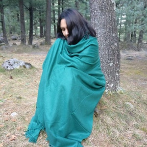 Extra large green wool shawl/wool scarf/ meditation shawl / men's scarf/ women's scarf / wool wrap image 6