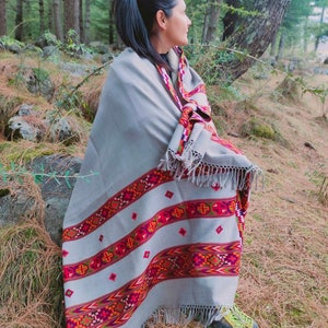 Beautiful grey shawl/blanket scarf/wrap/oversized scarf