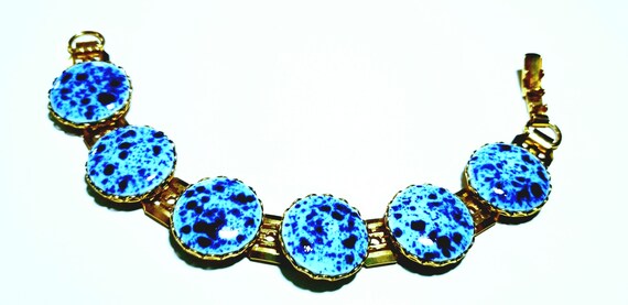 Vintage Art glass Bracelet Blue Speckled glass Possibly Czech glass. Beautiful quality.