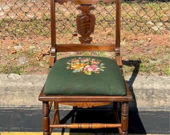 ANTIQUE CHAIR NEEDLEPOINT Victorian style