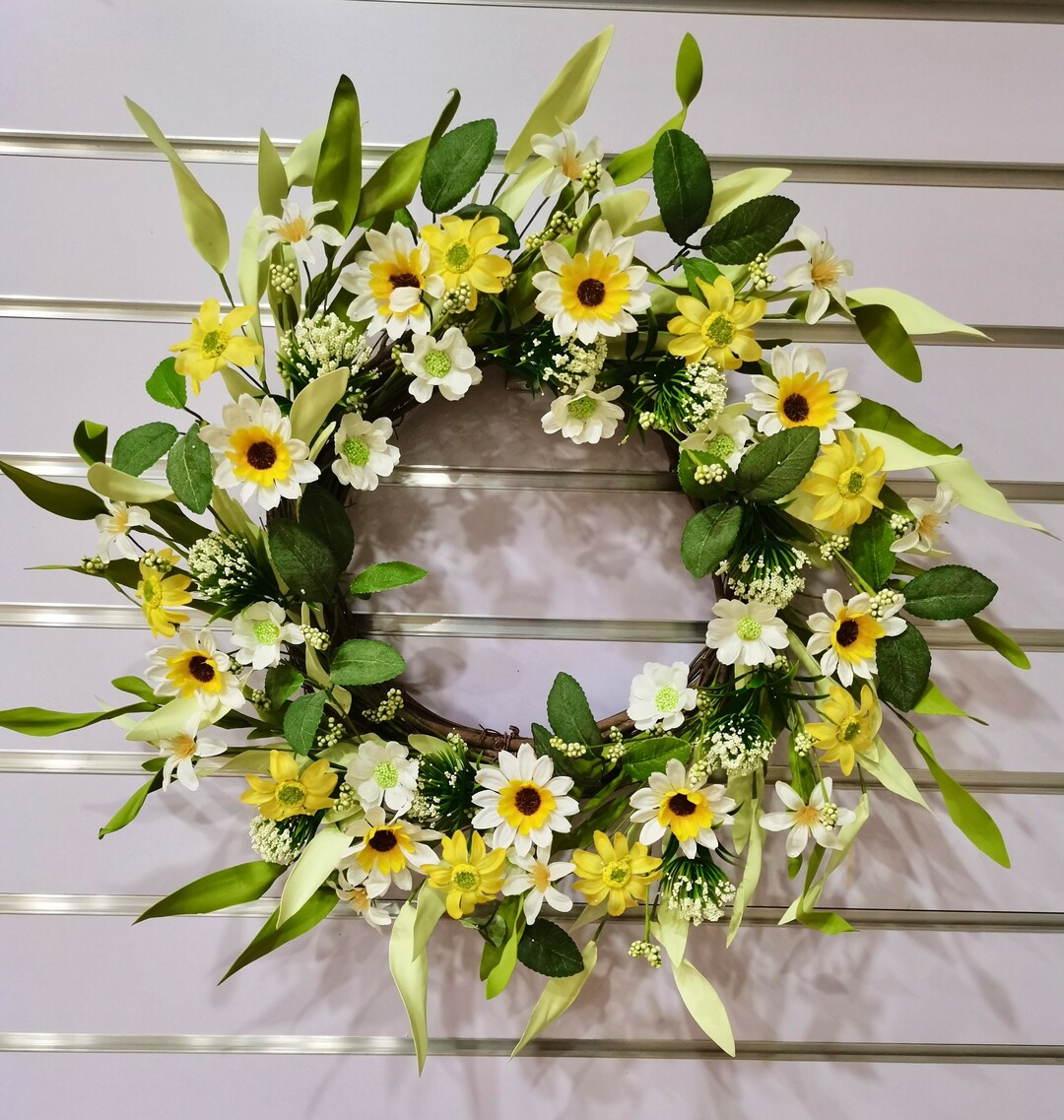Spring Yellow Flowers Wreath, Front Door Flowers Wreath, Flower Berry