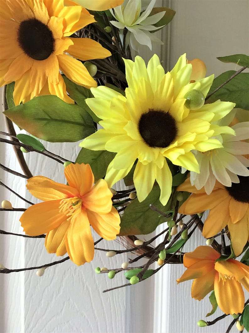 Flower berry wreath Summer wreath for front door Flower | Etsy