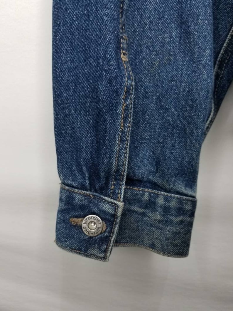 Vintage Wrangler Hero Denim Jean Jacket Size Medium Mens Button Up Blue