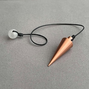 Pêndulo de radiestesia grande, maciço, em cobre puro, com pedra da lua - O melhor pingente de radiestesia cônico para cura - Pêndulo de metal cônico feito à mão