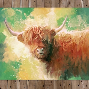 Puede incluir: Una pintura de una vaca Highland con un largo y peludo pelaje marrón. La vaca está de pie en un campo con un fondo verde y amarillo. La pintura tiene un estilo de acuarela.